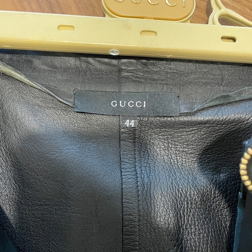 Gucci leather skirt from Tom Ford collection. Black cut edge with suede details. - Picture 5 of 8
